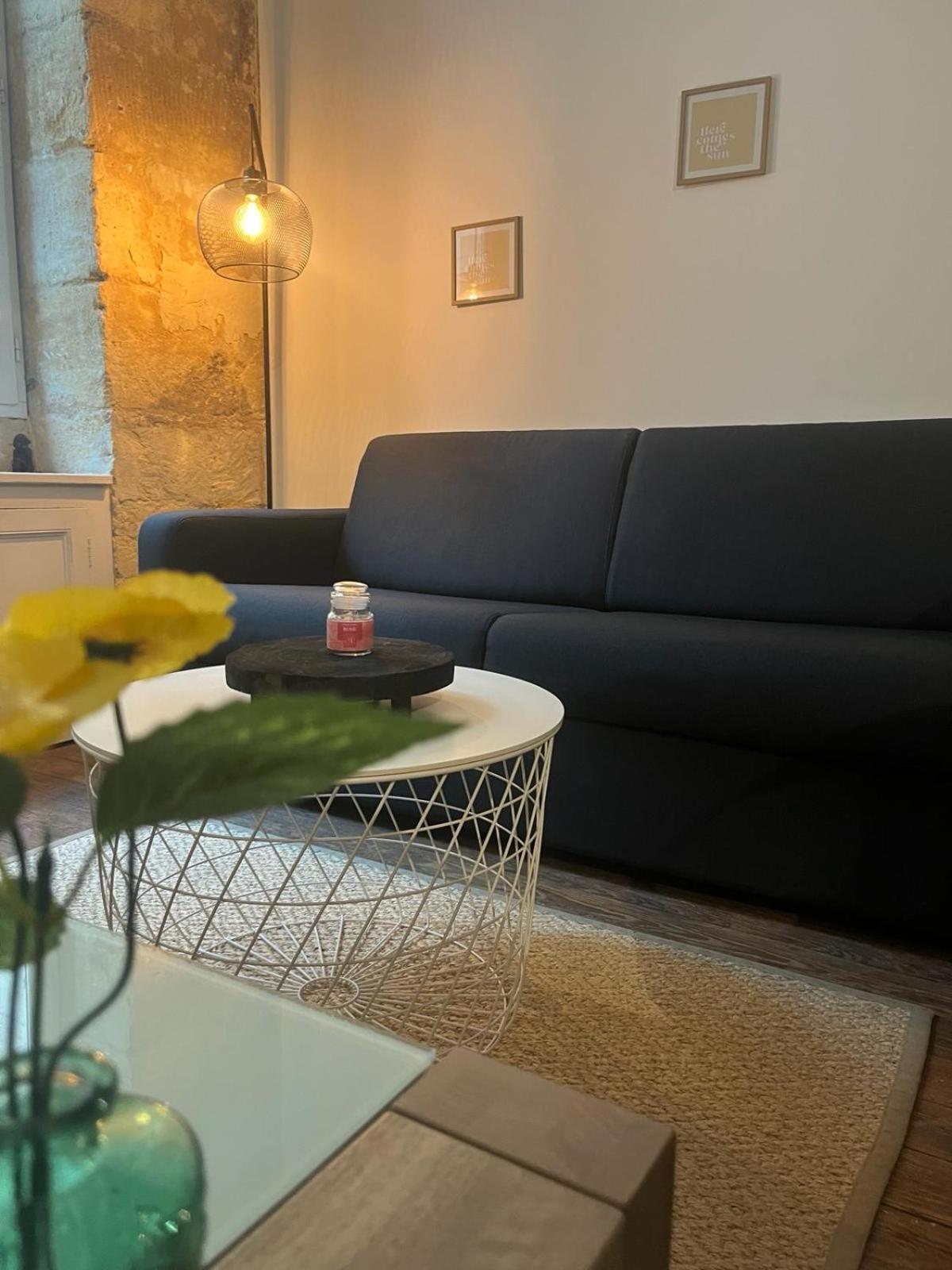 Bel Appartement Avec Mezzanine En Plein Centre De บอร์โด ภายนอก รูปภาพ