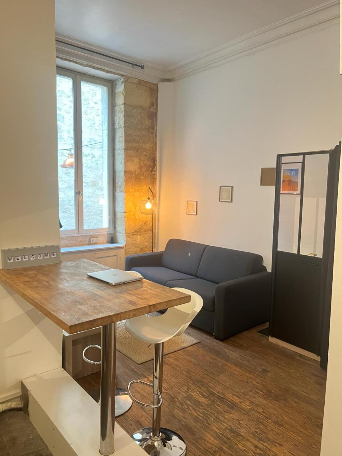 Bel Appartement Avec Mezzanine En Plein Centre De บอร์โด ภายนอก รูปภาพ